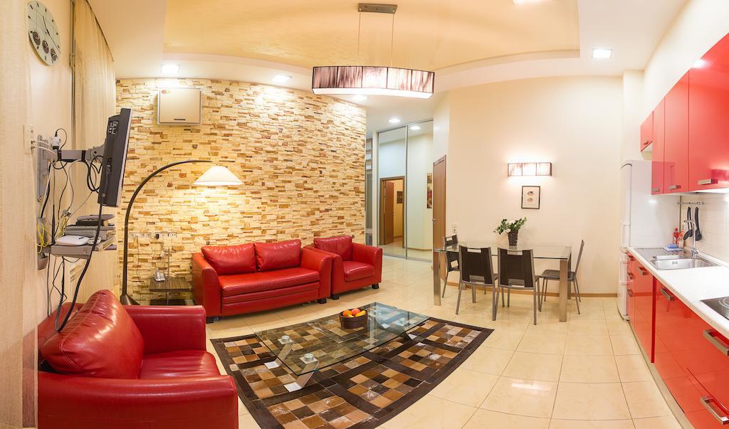 Alex Apartments near Independence Square - Kiev Chambre photo