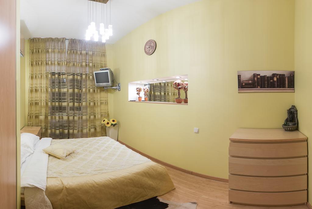 Alex Apartments near Independence Square - Kiev Extérieur photo