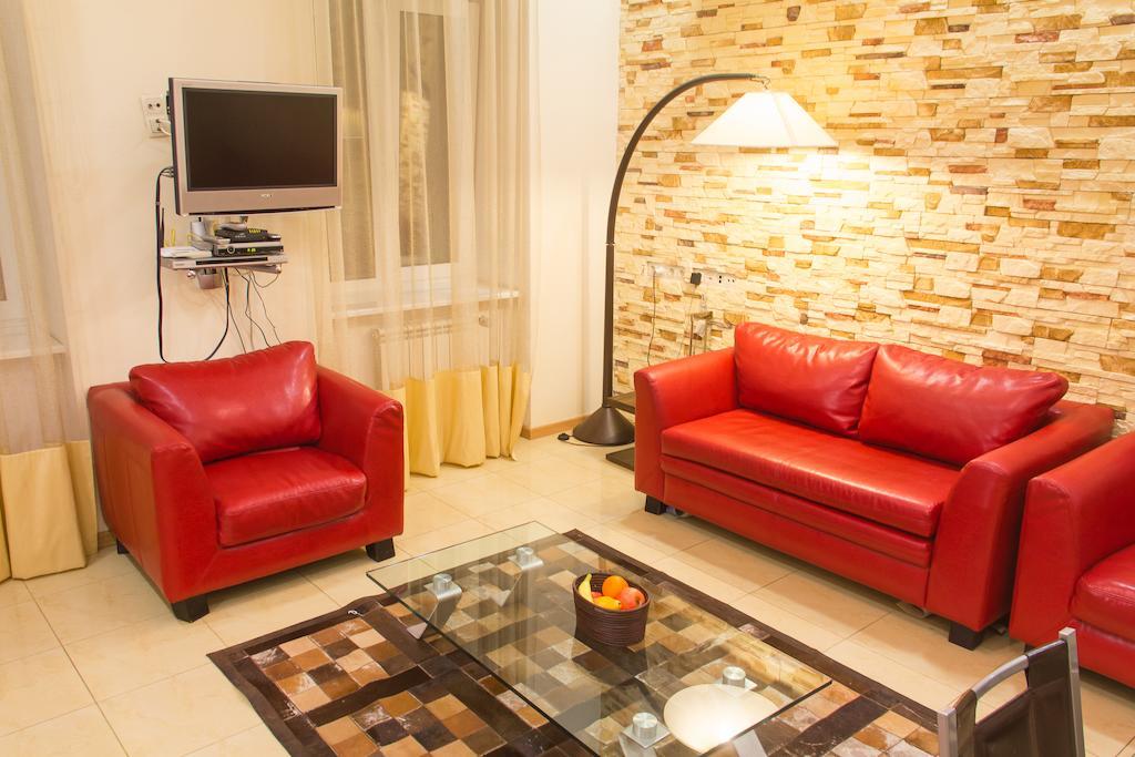 Alex Apartments near Independence Square - Kiev Extérieur photo